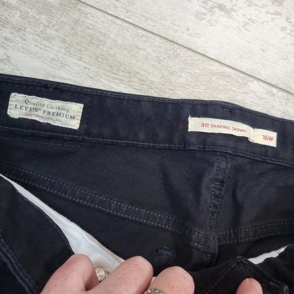 Levi’s 311 Shaping Skinny Black Jeans Hypersoft Womens Plus Size 16w - Picture 3 of 9